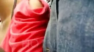 සරාගී තරුණ brunette Janice Griffith bangs