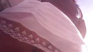MILF සහ ටීන් කෝරි චේස් සහ සිඩ්නි කෝල් සමඟ උණුසුම් ත්‍රීසම්