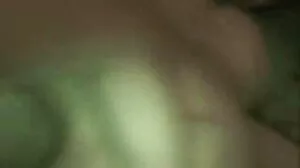 සිහින් චෙක් ගණිකාවක් වූ ක්‍රිස්ටන් කාර් එකක කෙලවුනා
