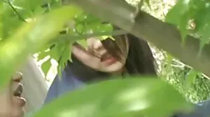 ලස්සන මිල්ෆ් බූරුවාට කෙලවෙයි